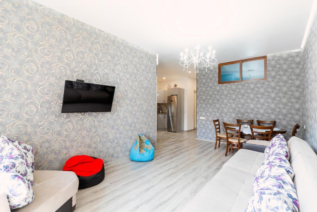 Nice Batumi Apartment エクステリア 写真